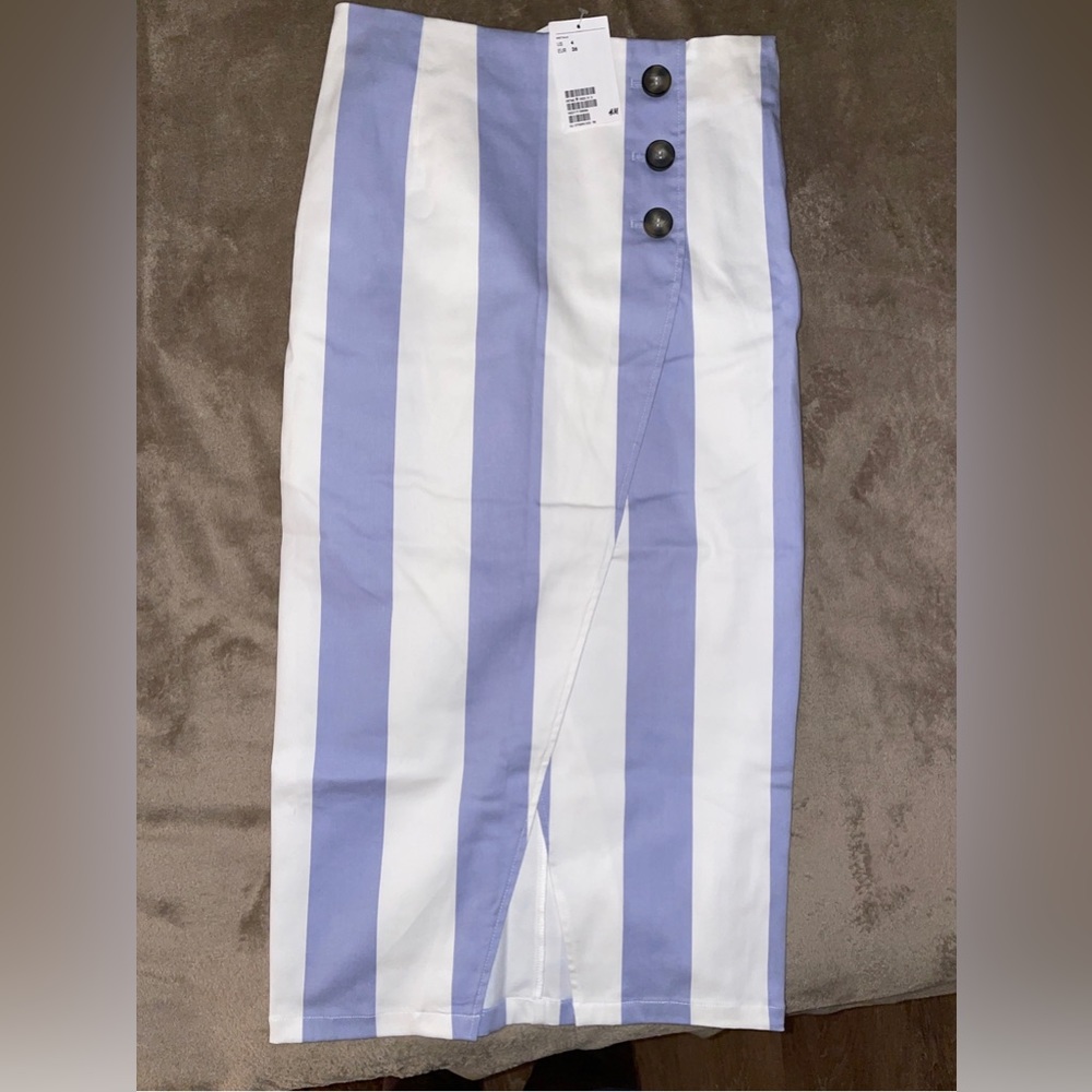 H&M Blue and white striped skirt